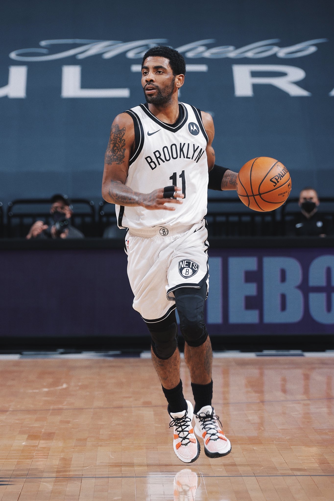 杨百翰大学22分大逆转，状元大热迪班萨轰28+9+6（杨百翰大学逆转22分劣势，状元热门迪班萨砍下28分9篮板6助攻）