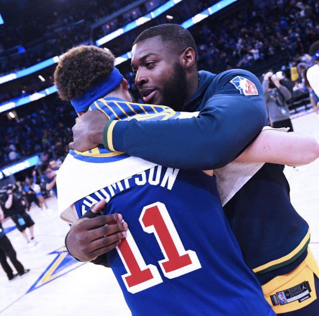 要翻盘？布里奇斯反击转身后仰中投2+0 尼克斯末节11-2反超！（逆转在望？布里奇斯快攻转身后仰命中，尼克斯末节11-2实现反超！）