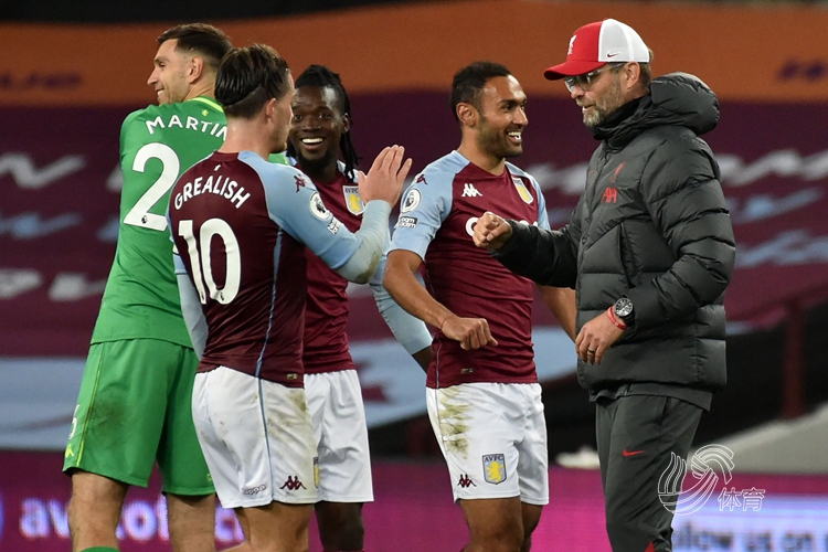 33分10板10助攻！火箭2换1交易被效仿，鹈鹕捡漏年轻版约基奇（33+10+10三双！火箭2换1被照搬，鹈鹕捡到年轻版约基奇）